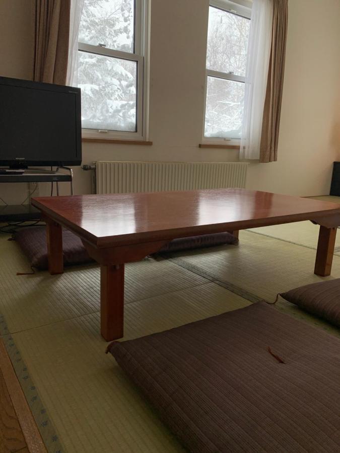 Niseko Ski Lodge - Higashiyama Экстерьер фото