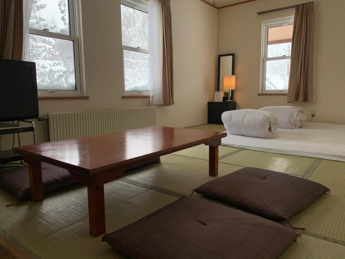 Niseko Ski Lodge - Higashiyama Экстерьер фото