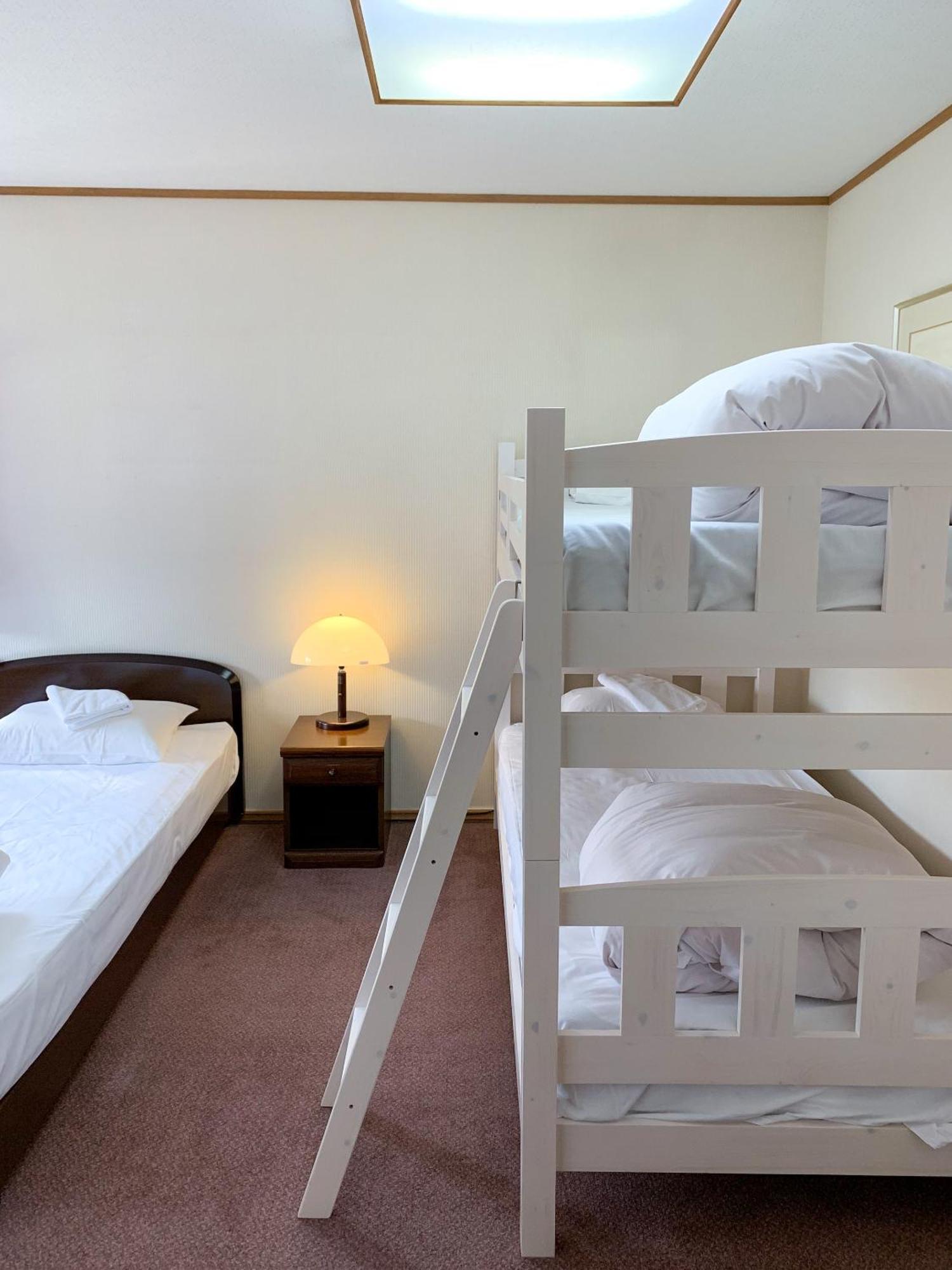 Niseko Ski Lodge - Higashiyama Номер фото