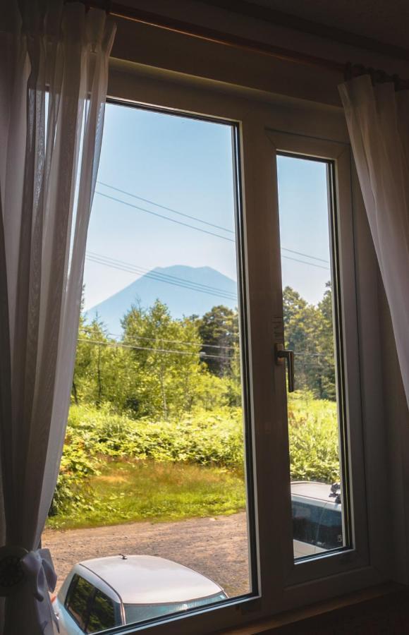 Niseko Ski Lodge - Higashiyama Экстерьер фото