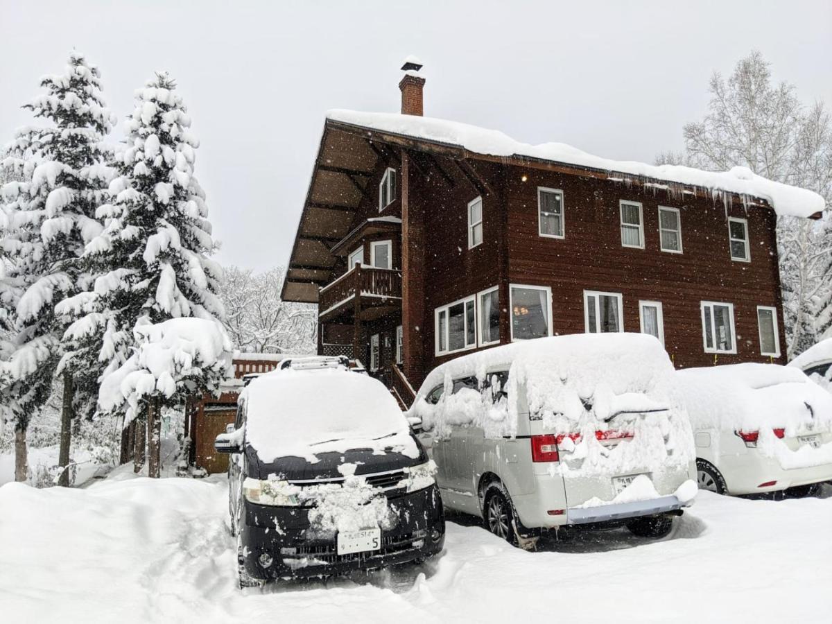 Niseko Ski Lodge - Higashiyama Экстерьер фото
