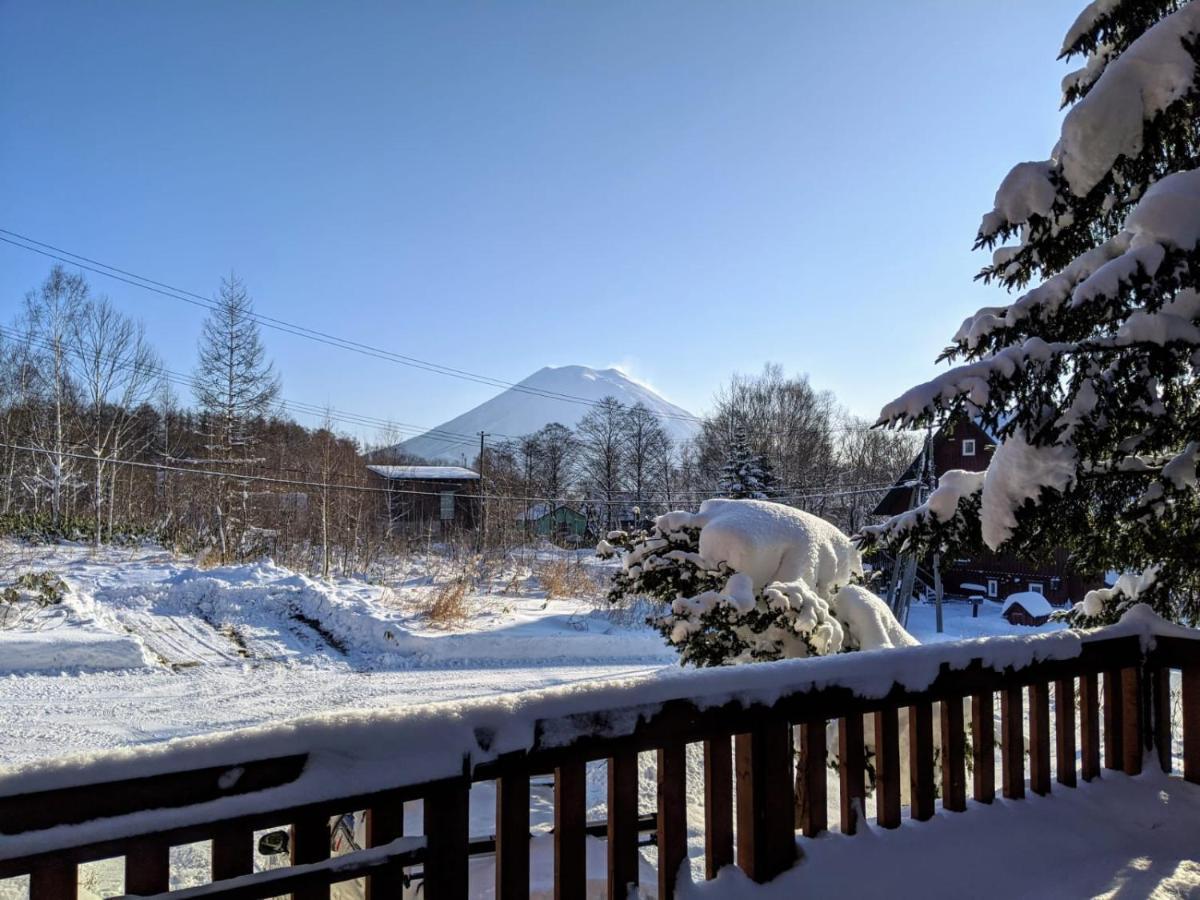 Niseko Ski Lodge - Higashiyama Экстерьер фото